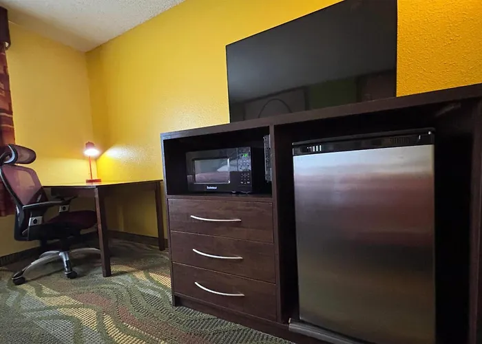 Super 8 By Wyndham Jacksonville