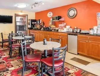 Super 8 By Wyndham Motel 2*