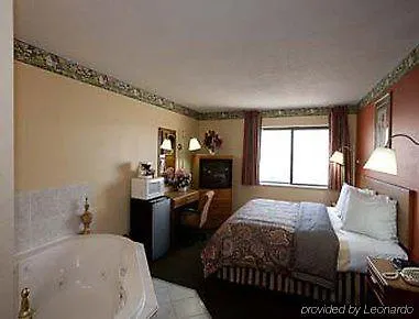 Super 8 By Wyndham 2*